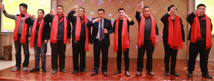 金寶山機械領(lǐng)導祝酒